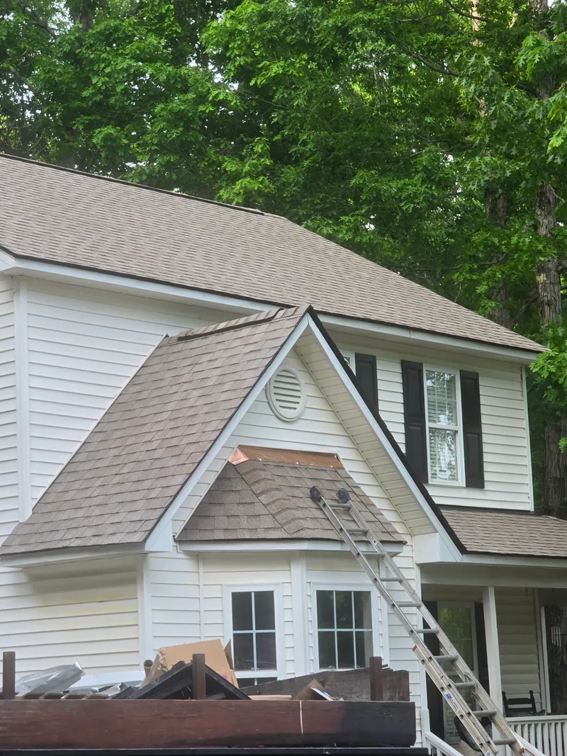 Dormer flashing and shingle detail