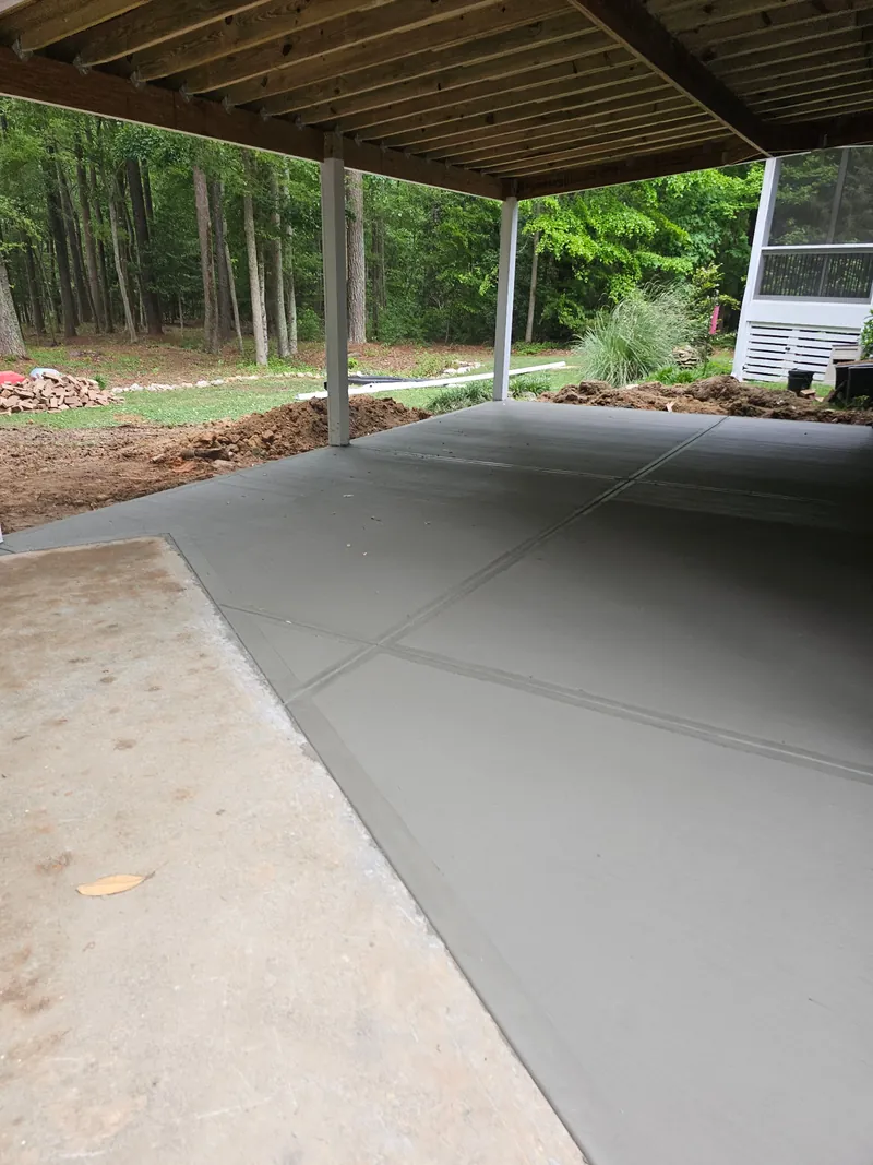 Finished concrete surface